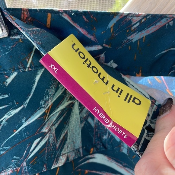 All In Motion Tropical Print UPF 50+ Hybrid Shorts - Picture 10 of 11